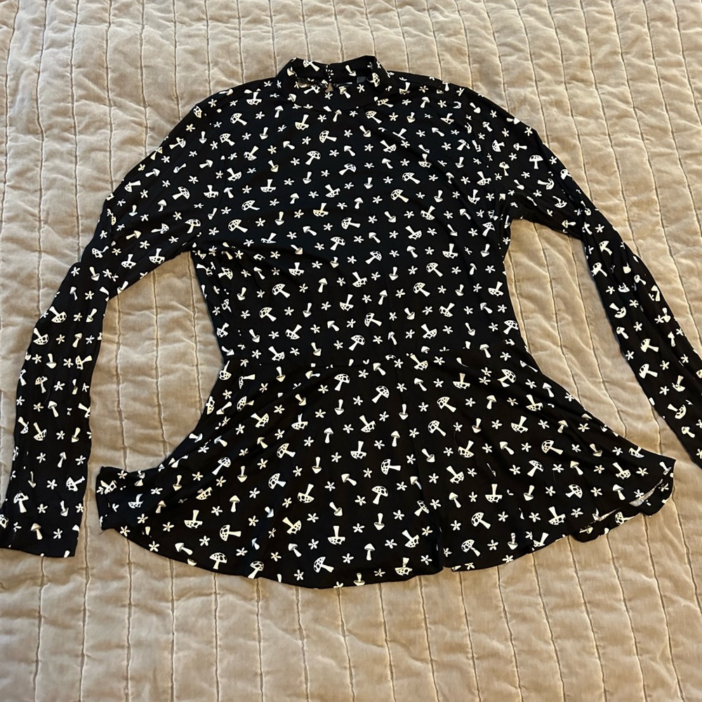Mushroom Flare Top